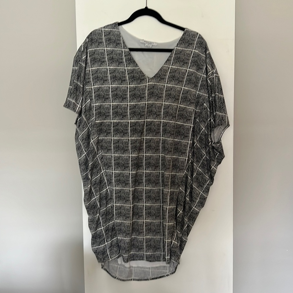 Bella Luxx cocoon dress-Size M
